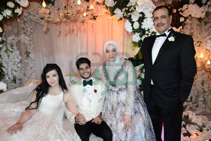 باالصور.. بوسى وشيبة وحجاج يشعلون حفل زفاف احمد وسلمى باالصور.. بوسى وشيبة وحجاج يشعلون حفل زفاف احمد وسلمى