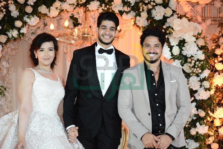 باالصور.. بوسى وشيبة وحجاج يشعلون حفل زفاف احمد وسلمى باالصور.. بوسى وشيبة وحجاج يشعلون حفل زفاف احمد وسلمى