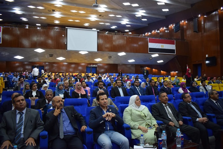 إطلاق أول مسابقة للمشروعات الطلابية بجامعة بنها