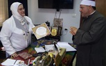بالصور.. وكيل تعليم كفر الشيخ تخفف دموع والدة طالب وتعيد ملف جديد لطالبة ضحية خلافات أسرية
