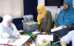 بالصور.. وكيل تعليم كفر الشيخ تخفف دموع والدة طالب وتعيد ملف جديد لطالبة ضحية خلافات أسرية