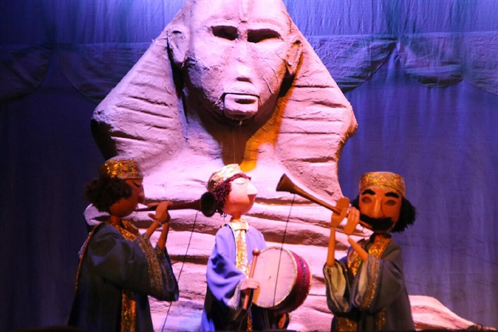 بالصور.. "رحلة الزمن الجميل" من جديد على العرائس الخميس بالصور.. "رحلة الزمن الجميل" من جديد على العرائس الخميس