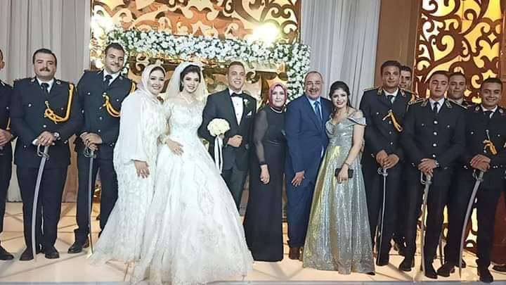 بالفيديو والصور.. مدير المباحث الجنائية بكفر الشيخ يحتفل بزفاف نجله بحضور مشاهير الفن بالفيديو والصور.. مدير المباحث الجنائية بكفر الشيخ يحتفل بزفاف نجله بحضور مشاهير الفن