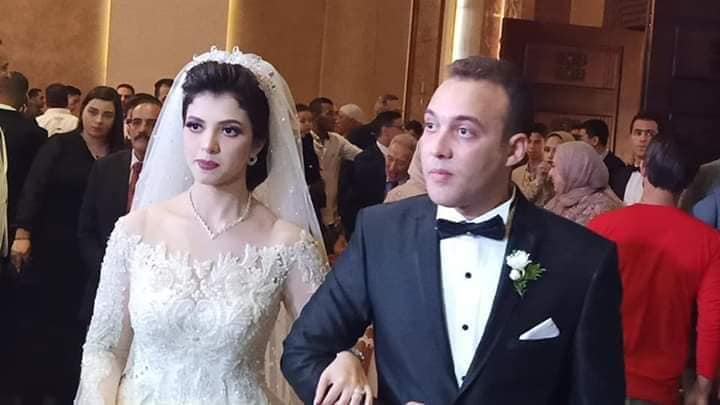 بالفيديو والصور.. مدير المباحث الجنائية بكفر الشيخ يحتفل بزفاف نجله بحضور مشاهير الفن بالفيديو والصور.. مدير المباحث الجنائية بكفر الشيخ يحتفل بزفاف نجله بحضور مشاهير الفن