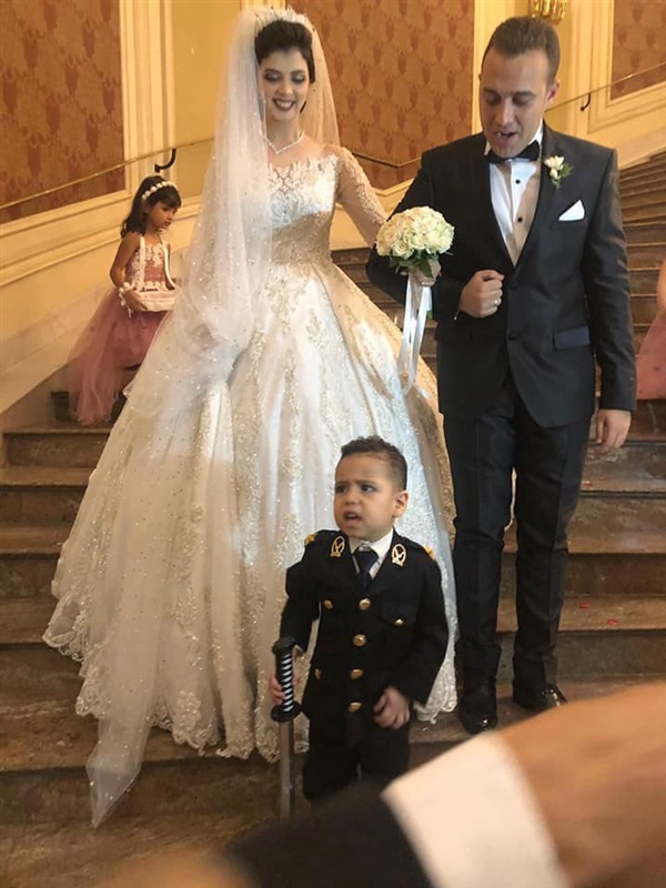 بالفيديو والصور.. مدير المباحث الجنائية بكفر الشيخ يحتفل بزفاف نجله بحضور مشاهير الفن بالفيديو والصور.. مدير المباحث الجنائية بكفر الشيخ يحتفل بزفاف نجله بحضور مشاهير الفن