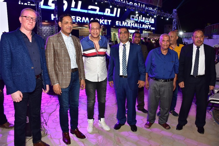 محمد عبد الحافظ يسبب أزمة في أحد محلات مسطرد محمد عبد الحافظ يسبب أزمة في أحد محلات مسطرد