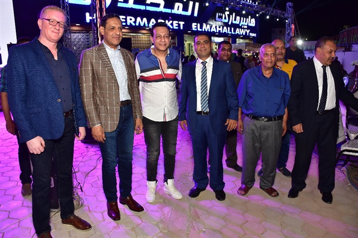 محمد عبد الحافظ يسبب أزمة في أحد محلات مسطرد محمد عبد الحافظ يسبب أزمة في أحد محلات مسطرد