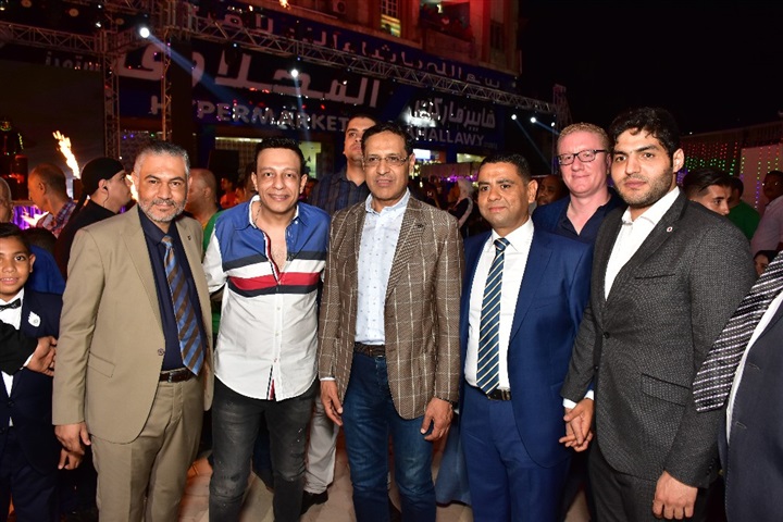 محمد عبد الحافظ يسبب أزمة في أحد محلات مسطرد محمد عبد الحافظ يسبب أزمة في أحد محلات مسطرد