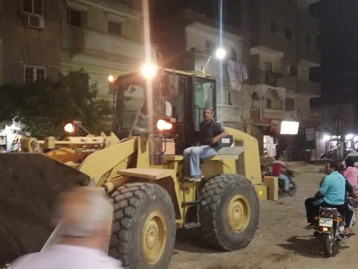 حملة نظافة واشغالات بمنطقة عزبة بلبل بمدينة بنى سويف 