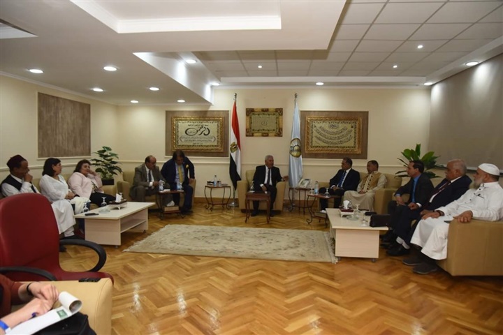"الغرابلى" يؤكد على جهود تنمية المحافظة ودور أبناء مطروح الوطنى كحماة البوابة الغربية