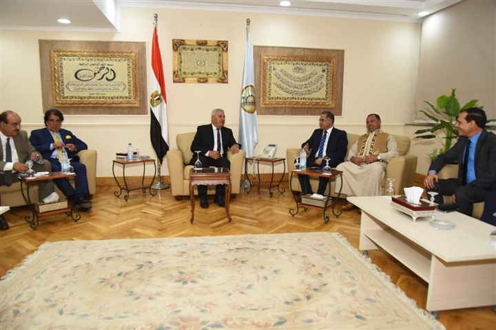 "الغرابلى" يؤكد على جهود تنمية المحافظة ودور أبناء مطروح الوطنى كحماة البوابة الغربية