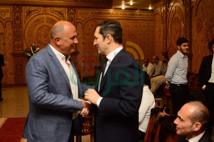 بالصور.. علاء مبارك وليلي علوي ومنى الشاذلي في ختام عزاء حرم الاستاذ ابراهيم سعدة بالصور.. علاء مبارك وليلي علوي ومنى الشاذلي في ختام عزاء حرم الاستاذ ابراهيم سعدة