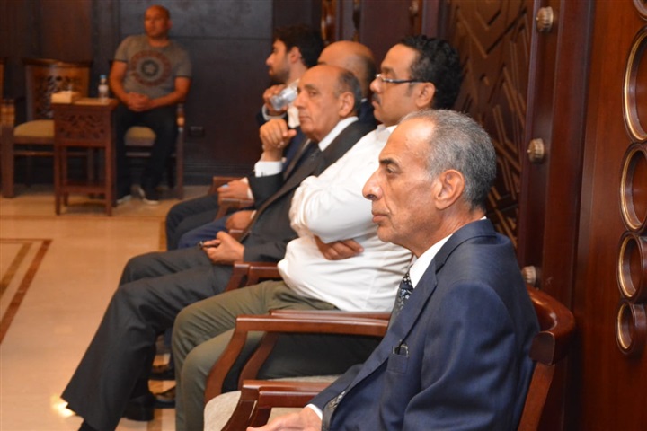 بالصور.. محمد هشام بركات ووزراء العدل ورجال القضاء والداخلية في عزاء المستشار أحمد إكرام فهمي