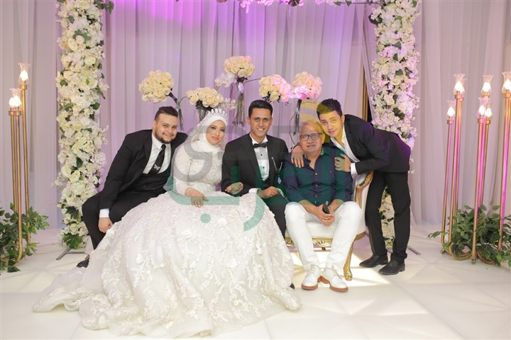 بالصور .. نجوم الفن والأغنية والمشاهير يحتفلون بزفاف هاجر و محمود بالصور .. نجوم الفن والأغنية والمشاهير يحتفلون بزفاف هاجر و محمود