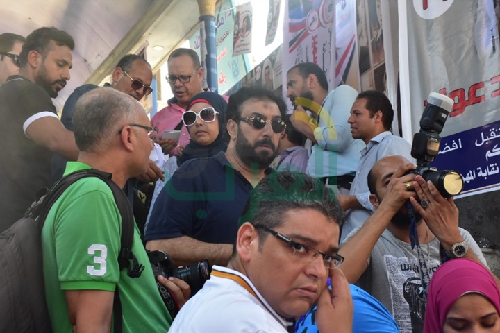 بالصور.. أبوالليف وهانى مهنا وأحمد الكحلاوى يشاركون فى انتخابات المهن الموسيقية بالصور.. أبوالليف وهانى مهنا وأحمد الكحلاوى يشاركون فى انتخابات المهن الموسيقية