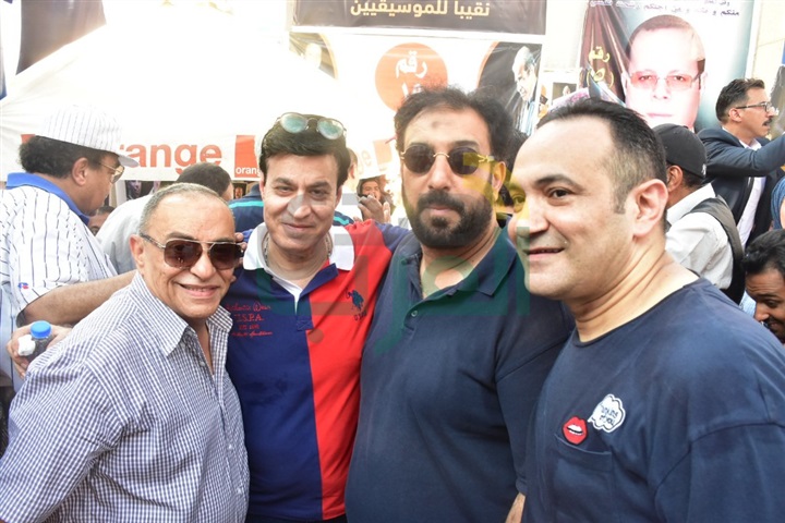بالصور.. أبوالليف وهانى مهنا وأحمد الكحلاوى يشاركون فى انتخابات المهن الموسيقية بالصور.. أبوالليف وهانى مهنا وأحمد الكحلاوى يشاركون فى انتخابات المهن الموسيقية