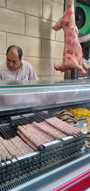 بالصور.. ضبط 190 كيلو دواجن مذبوحة بدون بيانات خلال حملات تموين الإسكندرية 