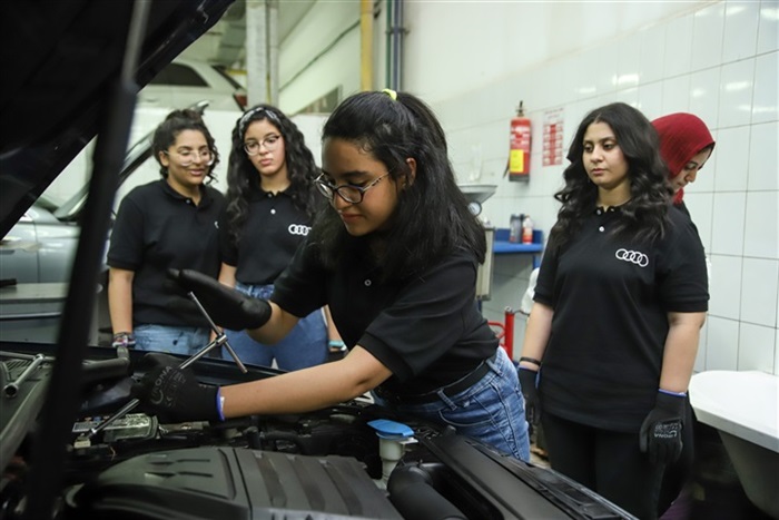 «الشركة المصرية التجارية وأوتوموتيف» تدعم الفتيات المصرية عبر برنامج Progirls الاجتماعي «الشركة المصرية التجارية وأوتوموتيف» تدعم الفتيات المصرية عبر برنامج Progirls الاجتماعي