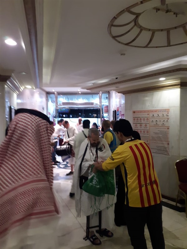 محافظ مطروح يتابع وصول حجاج مطروح إلى مكة المكرمة والاطمئنان عليهم