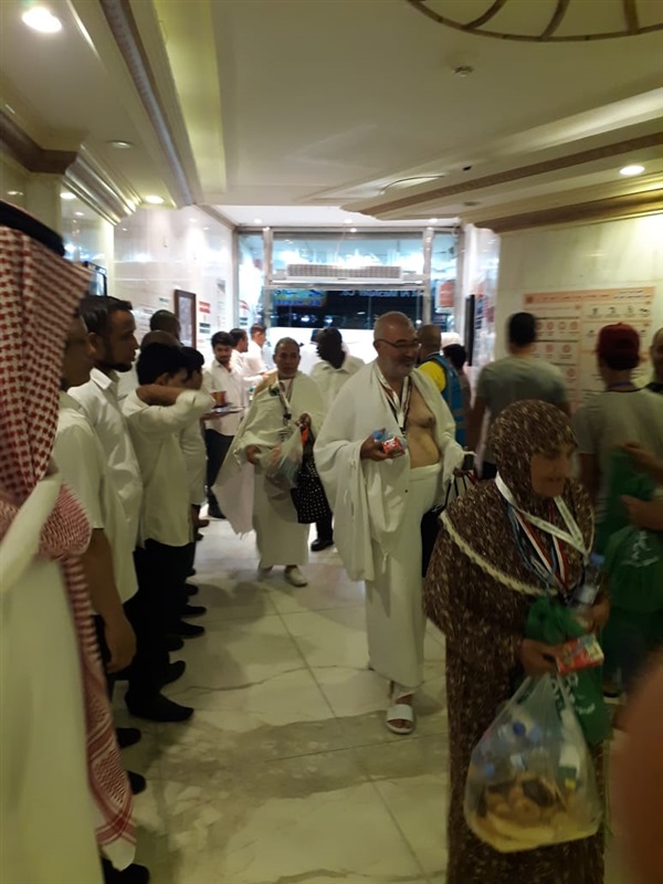 محافظ مطروح يتابع وصول حجاج مطروح إلى مكة المكرمة والاطمئنان عليهم