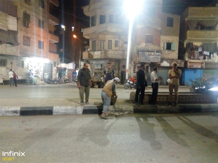 محافظ سوهاج يوجه بإزالة الاشغالات ورفع مستوى النظافة بشوارع المحافظة واصلاح الانارة أعلى "الكوبري الجديد"  