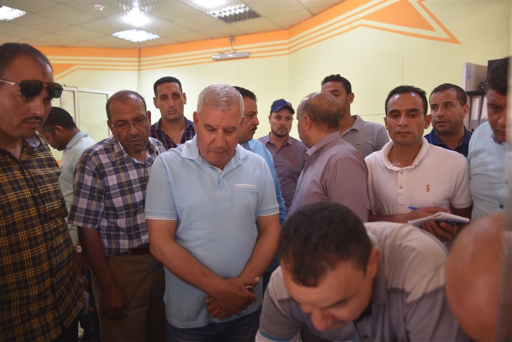 "الغرابلى" يفاجئ الخط الساخن بشركة المياه ويتابع شخصيا شكاوى المواطنين ومدى الاستجابة فى توصيل المياه اليهم  
