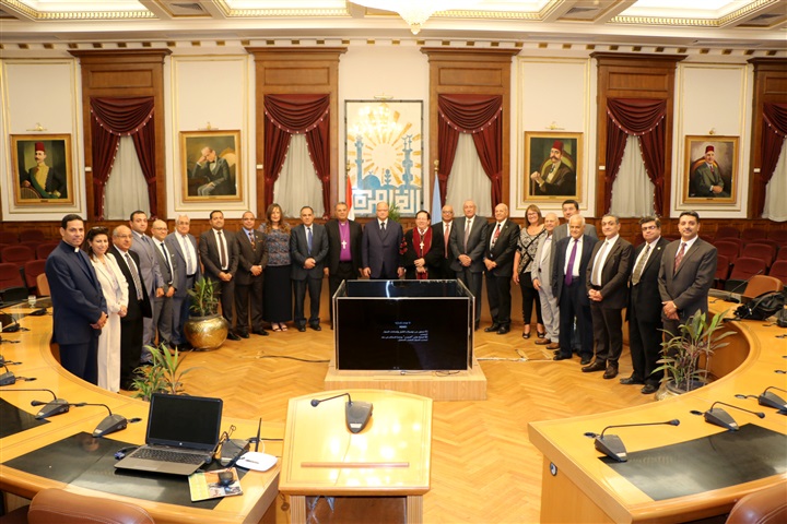 محافظ القاهرة يستقبل وفد الطائفة الانجيلية للتهنئة بحلول عيد الأضحى المبارك