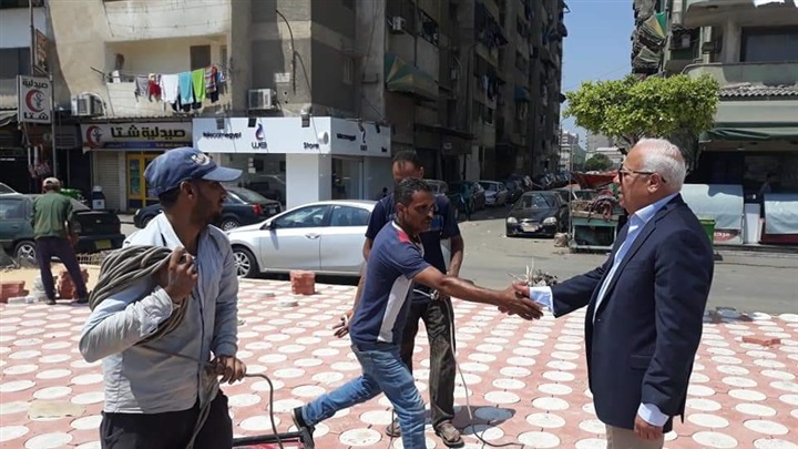 محافظ بورسعيد يشيد بتطوير القطاع الجنوبى لشارع محمد على ويطلب سرعة الانتهاء من الأعمال الأخيرة