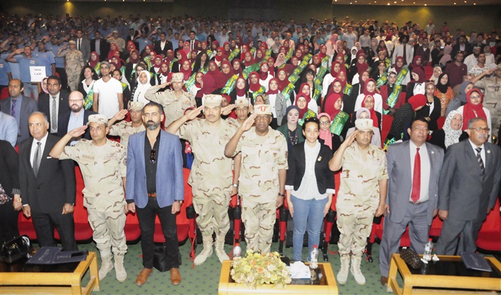 القوات المسلحة تنظم عدد من الندوات التثقيفية لطلبة الجامعة المصرية الروسية بمدينة بدر وعدد من الجامعات والمعاهد الخاصة بمدينة ٦ اكتوبر