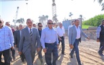 بالصور.. وزير النقل خلال جولته بمحافظتي اسيوط والمنيا: سننفذ 7 محاور على النيل بتكلفة 9.485مليار جنيه 