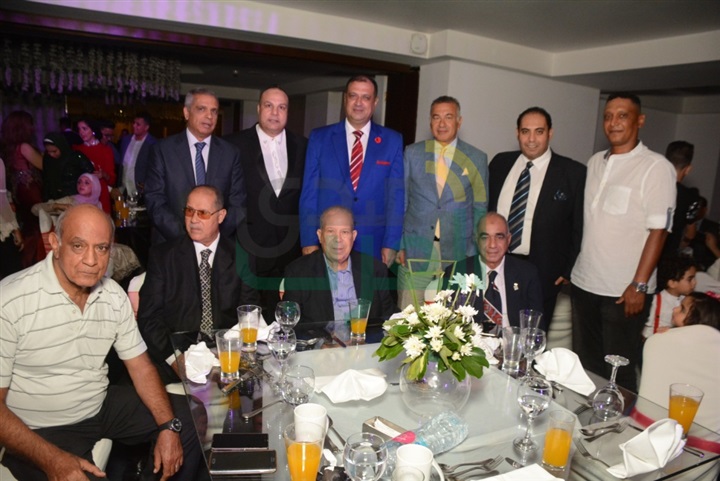 بالصور.. زفاف حسن يوسف لاعب الطلائع بحضور نجوم الزمالك بالصور.. زفاف حسن يوسف لاعب الطلائع بحضور نجوم الزمالك