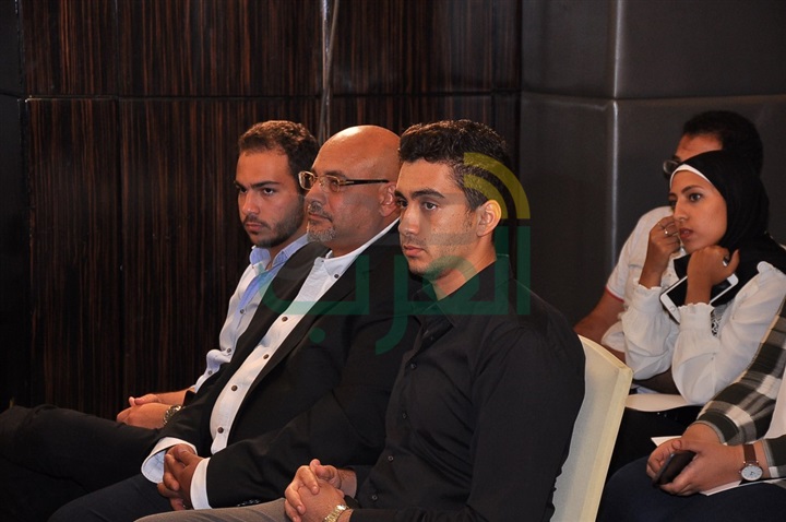 بالصور.. ابو يحتفل بى أغنية عيش يا قلبى مع "جاما " بالصور.. ابو يحتفل بى أغنية عيش يا قلبى مع "جاما "