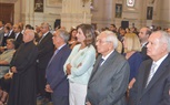وزيرة الهجرة تشارك في صلوات تجليس وسيامة الأب 