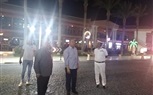 محافظ البحر الأحمر يتابع وضع العلامات الإرشادية والسلامة المرورية بالممشى السياحى بالكوثر