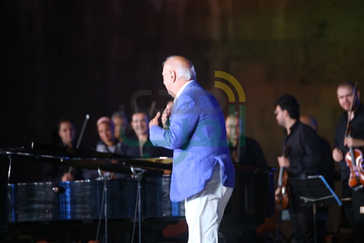 بالصور.. عمر خيرت يختتم حفلات مهرجان القلعه للموسيقي والغناء بالصور.. عمر خيرت يختتم حفلات مهرجان القلعه للموسيقي والغناء