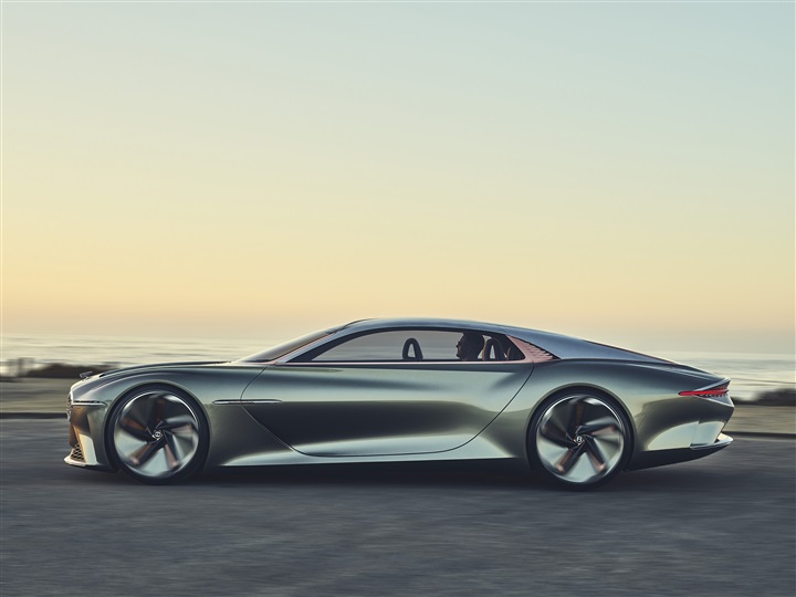 Bentley تطرح صور ديناميكية مميّزة لسيارتها المستقبلية الجديدة EXP 100 GT Bentley تطرح صور ديناميكية مميّزة لسيارتها المستقبلية الجديدة EXP 100 GT