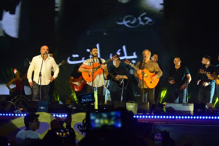 بالصور.. تامر حسني يحتفل مرور 15 عام على طرح أول ألبوم خاص له بمدينة العلمين الجديدة بالصور.. تامر حسني يحتفل مرور 15 عام على طرح أول ألبوم خاص له بمدينة العلمين الجديدة