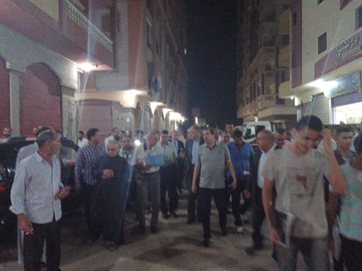جمع المخلفات ليلًا.. إطلاق إشارة البدء بجمع القمامة من المنبع بغرب كفر الشيخ