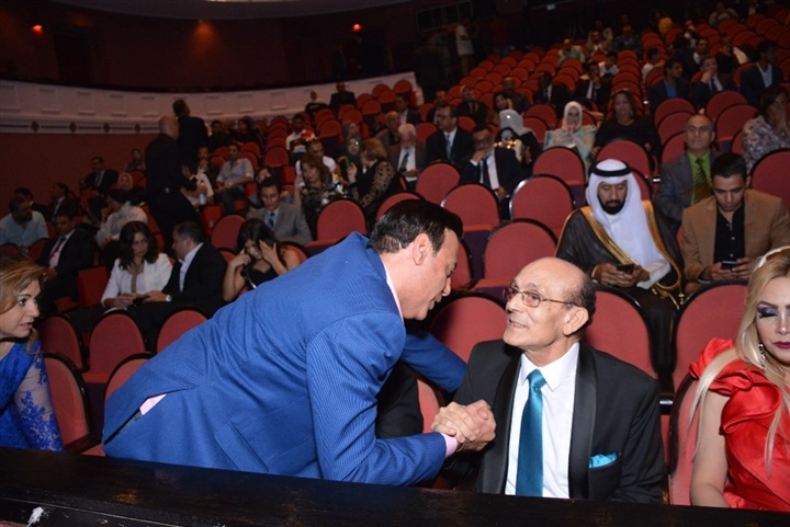 توافد نجوم الفن علي مهرجان همسة للفنون توافد نجوم الفن علي مهرجان همسة للفنون