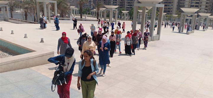 طلبة كلیات الآثار في زیارة تعلیمیة بمتحف الحضارة