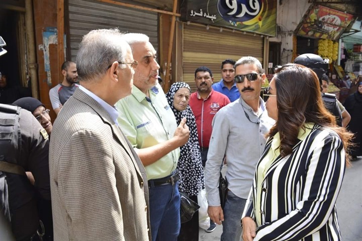 محافظ دمياط تتابع أعمال رد الشئ لأصله بشارع الشيخ أصيل وتوجه بالإرتقاء بمستوى النظافة بفكرى زاهر وميدان سوق الحسبة