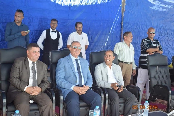 محافظ البحر الأحمر يشهد انطلاق فعاليات بطولة الصعيد للسباحة بنادي سينزو 