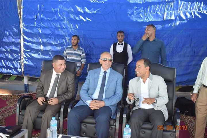 محافظ البحر الأحمر يشهد انطلاق فعاليات بطولة الصعيد للسباحة بنادي سينزو 
