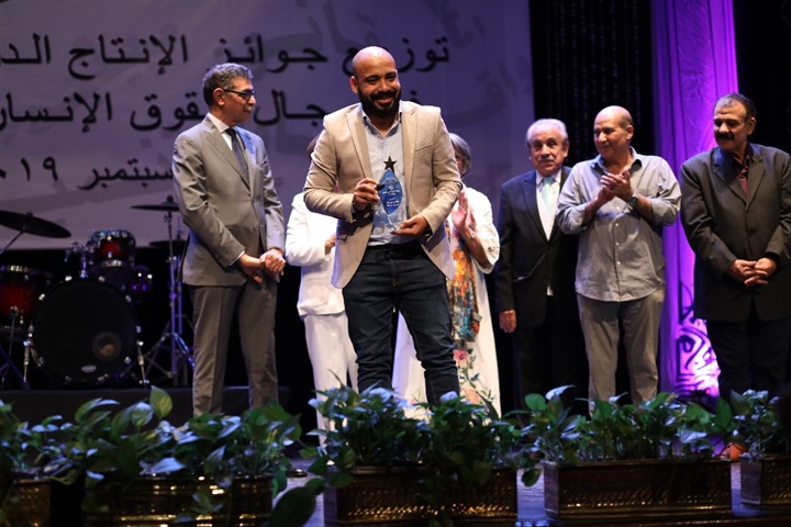 بالصور.. كلبش 3 ولمس أكتاف وبركة تحصد جوائز قومي حقوق الإنسان للأعمال الدرامية المتميزة بالصور.. كلبش 3 ولمس أكتاف وبركة تحصد جوائز قومي حقوق الإنسان للأعمال الدرامية المتميزة