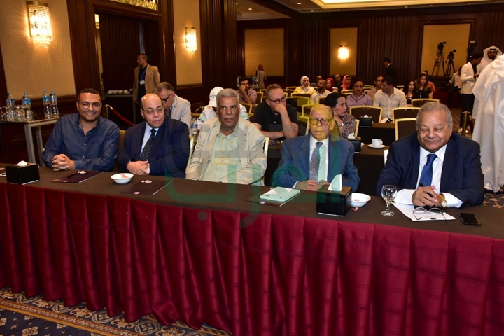 بالصور.. المؤتمر الصحفي لجائزة راشد بن حمد للإبداع في دورته الثانية بالصور.. المؤتمر الصحفي لجائزة راشد بن حمد للإبداع في دورته الثانية