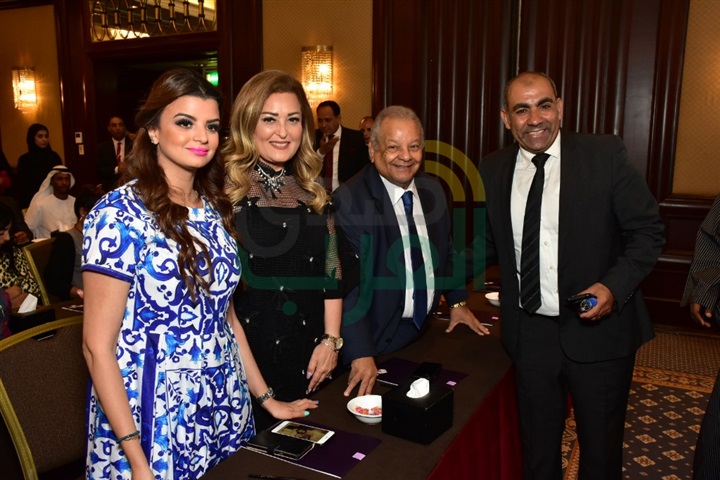 بالصور.. المؤتمر الصحفي لجائزة راشد بن حمد للإبداع في دورته الثانية بالصور.. المؤتمر الصحفي لجائزة راشد بن حمد للإبداع في دورته الثانية
