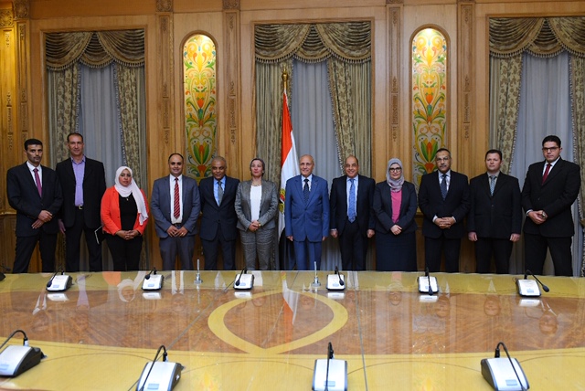 "العصار" و"فؤاد" يشهدان توقيع عقد المشروع الاسترشادي لتصميم وإنشاء محطات غاز حيوى "العصار" و"فؤاد" يشهدان توقيع عقد المشروع الاسترشادي لتصميم وإنشاء محطات غاز حيوى