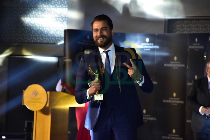 بالصور.. تكريم نجوم الدراما في مهرجان الفضائيات العربية
