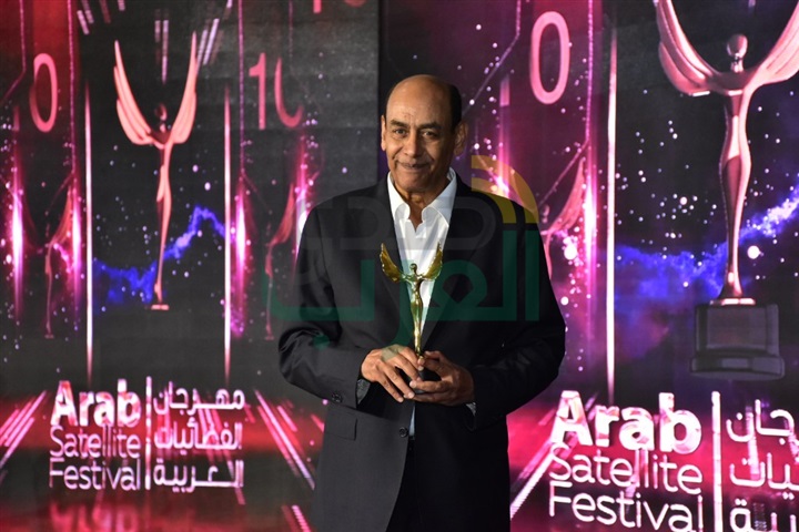 بالصور.. تكريم نجوم الدراما في مهرجان الفضائيات العربية