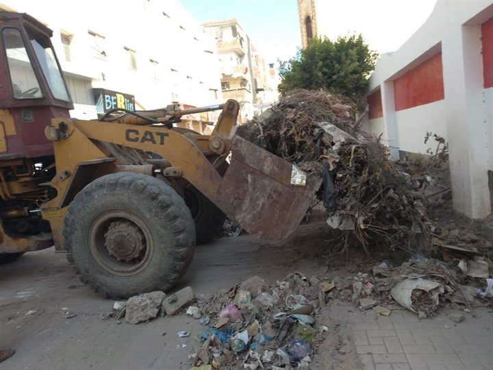 محافظ البحيرة: حملات نظافة مكثفة بالوحدات المحلية استعدادا للإحتفال بالعيد القومي للمحافظة والعام الدراسى الجديد